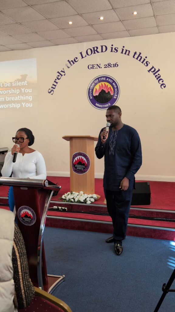 6dff90f9-8fbd-4343-849a-d2c42b0e44cb